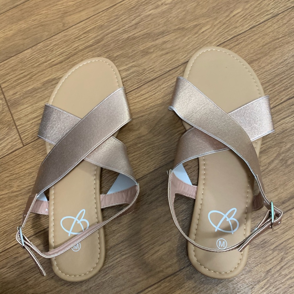 Women’s shoes size 7